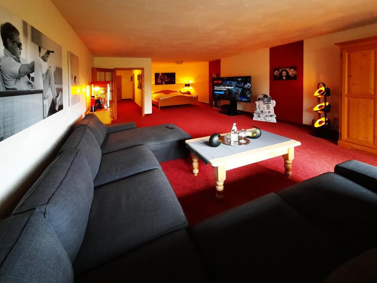 Berghotel Habbel Und Die Welt Kann Warten Cobbenrode Dış mekan fotoğraf