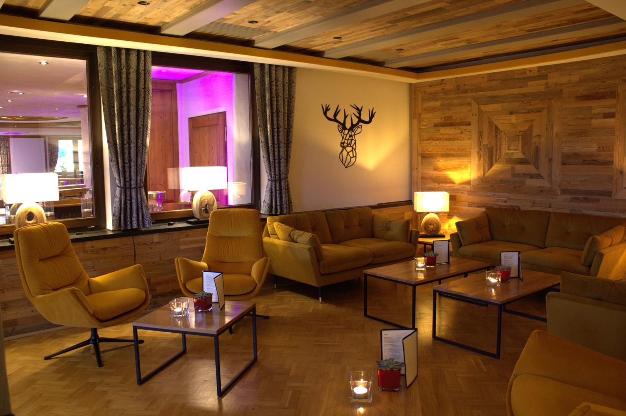 Berghotel Habbel Und Die Welt Kann Warten Cobbenrode Dış mekan fotoğraf